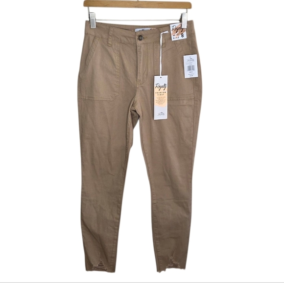 NWT Royalty for Me | Sahara Tan Skinny Stretchy Mid-Rise Jeans Size 8 - Picture 1 of 6